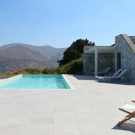 Syros-villa וילה Kini